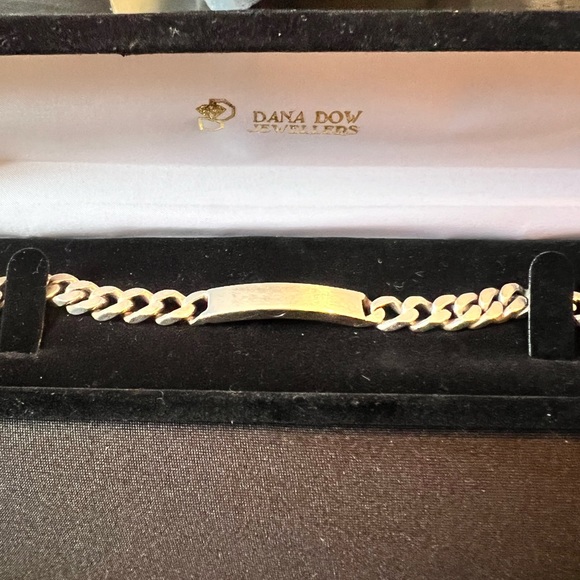 Men’s Engravable Silver Curb Link Bracelet - Picture 1 of 9